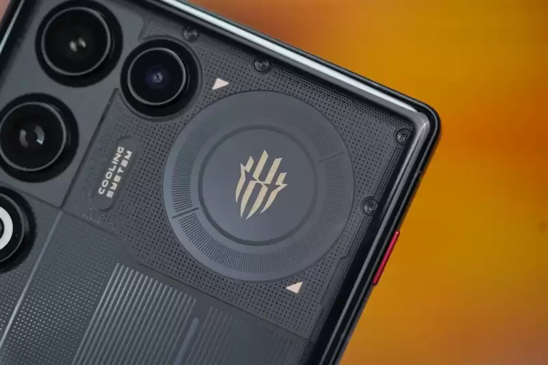 真全面+7000mAh电池 红魔11 Air全面评测:续航焦虑不存在的电竞机颜王!