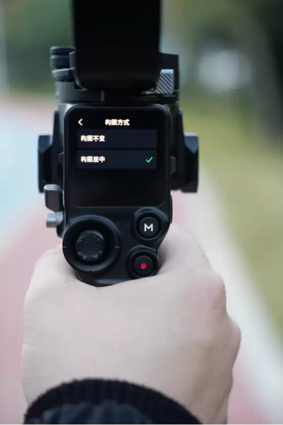 单兵增稳作战神器！大疆RS 5评测：全面进化的电控提壶 稳定器的第二套操作系统