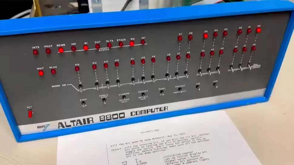 沉睡 52 年终开机:1974 年产 Altair 8800 运行其首个程序