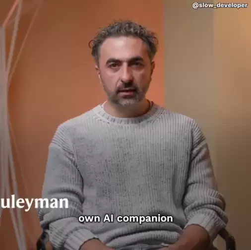 微软 AI CEO 苏莱曼预言:五年内人人将拥有亲密的专属 AI 伴侣