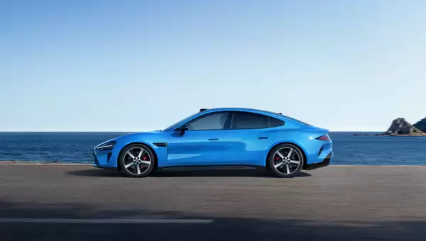 小米2026年新车计划意外被友商曝光 雷军底牌有点多