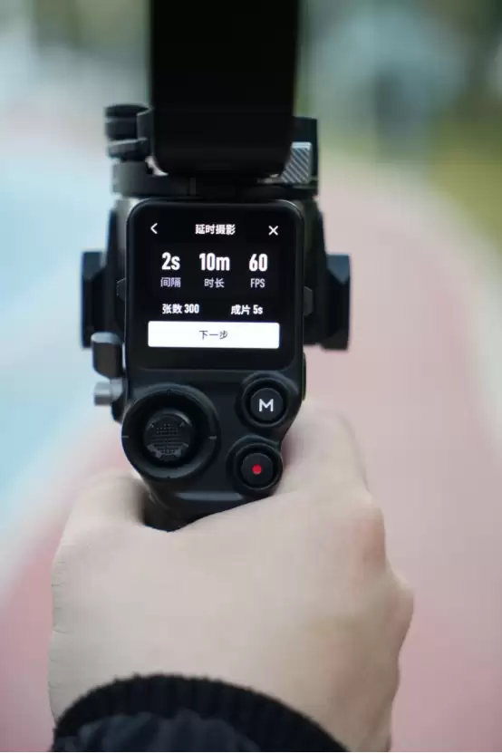 单兵增稳作战神器！大疆RS 5评测：全面进化的电控提壶 稳定器的第二套操作系统