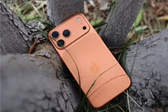 2025年中国手机市场微跌，苹果领跑华为居首，国产品牌逆势增长