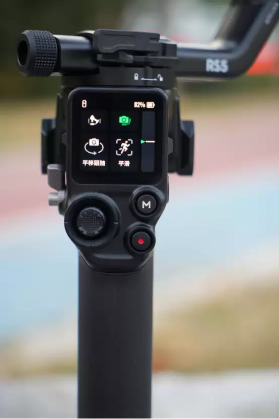 单兵增稳作战神器！大疆RS 5评测：全面进化的电控提壶 稳定器的第二套操作系统