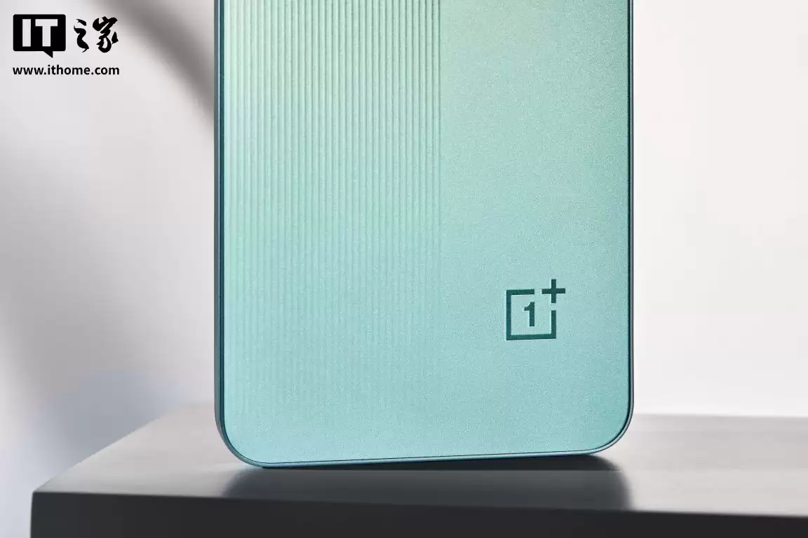 消息称一加 Ace 5 等手机安装 ColorOS 16.0.3.5xx 后开启防回滚，回退必变砖