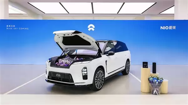 电升油降!纯电动动力连续4月成大三排SUV市场销冠 蔚来立大功