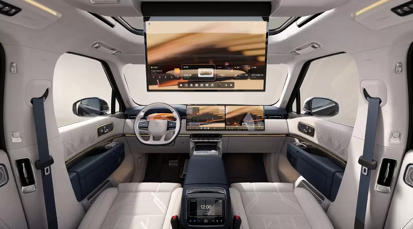 三星显示携手极氪首发三屏OLED座舱
