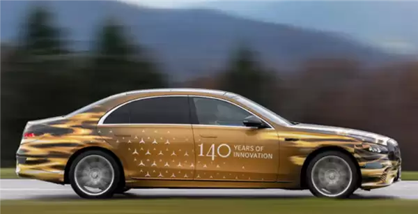 奔驰史上最先进轿车登场!新款S级官宣29号发布:超2700个零件升级
