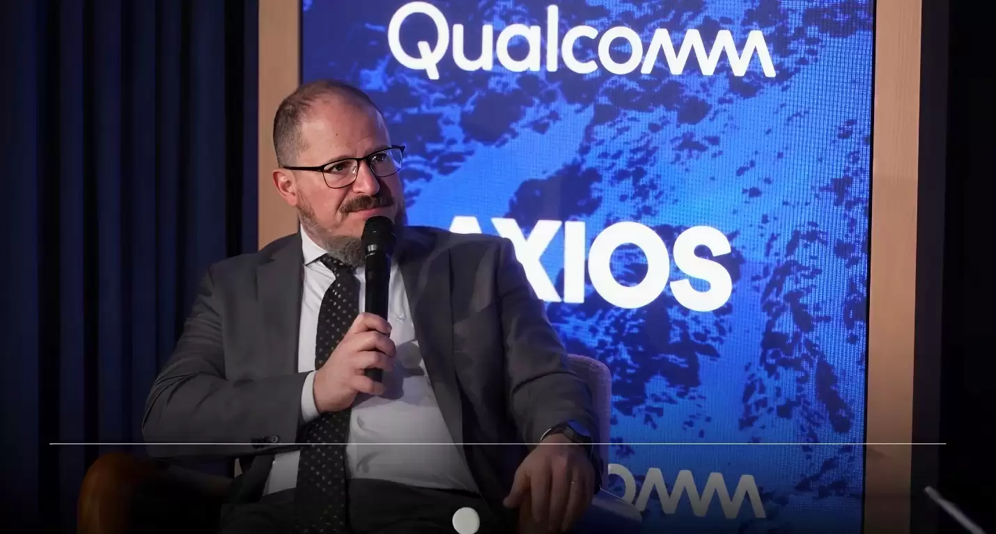 高通CEO安蒙谈“AI泡沫”：AI或被低估，但需要时间展开