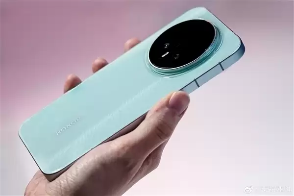 荣耀Magic8/Pro通信性能综合排名第一!中国电信认证 5G、GNSS全面领先