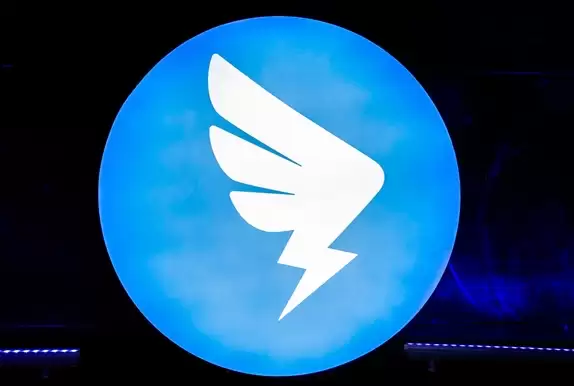 钉钉推AI差旅服务,整合高德支付宝赋能中小企业智能出行