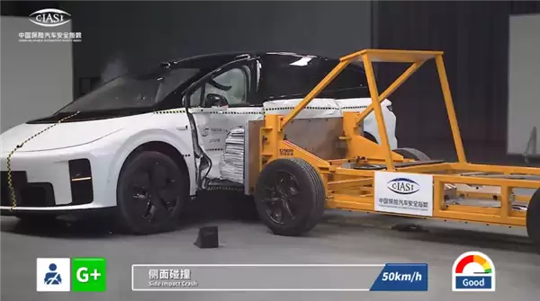 理想i8中保研碰撞测试安全指数全G+！碰撞视频公布