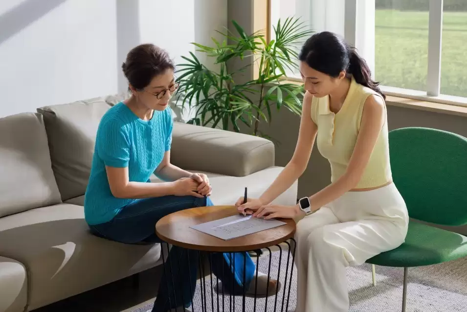 轻便易携带的讯飞AI录音笔Pokee，如何让多场景翻译录音一体化？