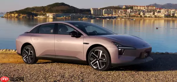 小鹏汽车推出7年低息政策 首付15% 月供可低至1355元