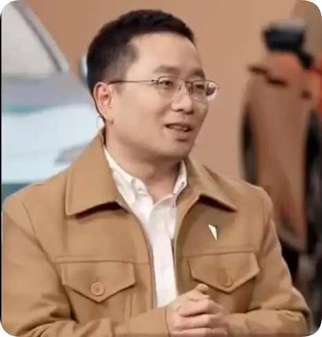 邓承浩回应要向雷军学直播:好东西要学习 深蓝的缺点是