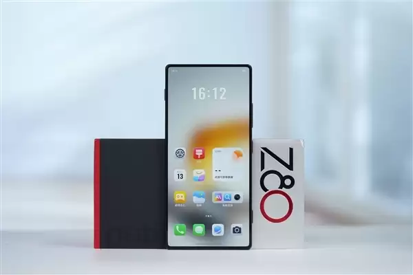 倪飞谈真全面屏iPhone：国产手机早已将苹果远远甩在身后