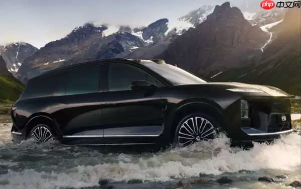 李斌:蔚来ES8在浙江五市获大型SUV销冠 份额达77%