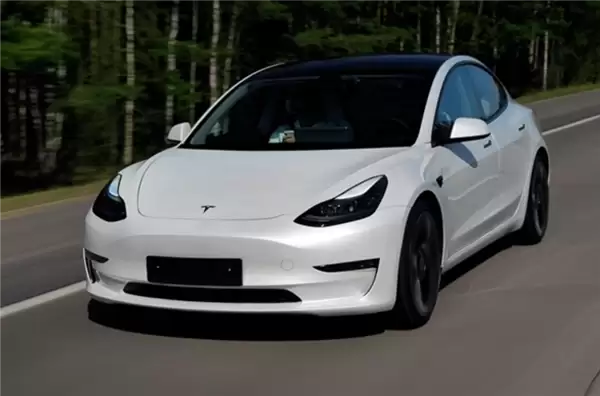 特斯拉2025惨遭滑铁卢！加州市场份额已跌至个位数