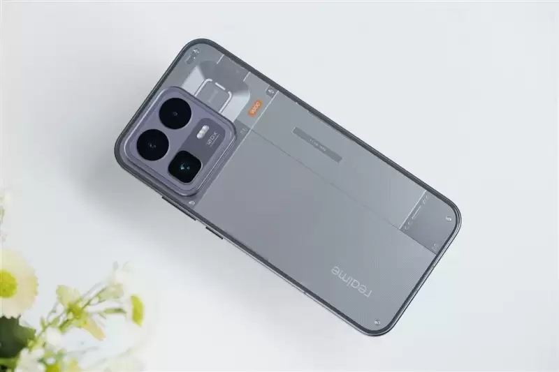 165Hz 满帧生态 + 极客面板 真我Neo8全面评测:这才是新一代潮玩电竞旗舰该有的样子