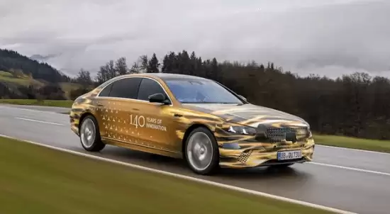 梅赛德斯2026款S级将首发量产加热安全带，创历史最大规模中期改款