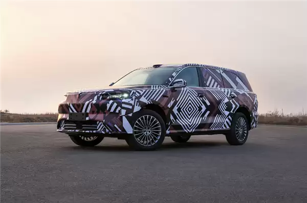 魏牌全新旗舰SUV曝光:5.3米巨舰级混动SUV,配激光雷达与后轮转向