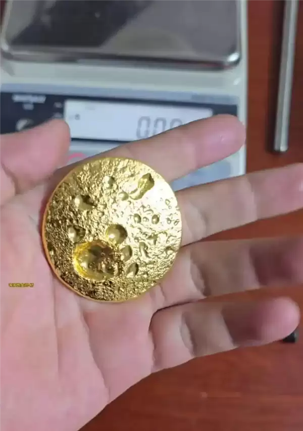 当事人回应用SIM卡炼出191克黄金：用了接近两吨废料