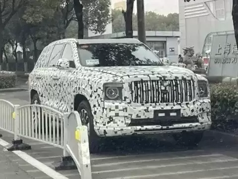 坦克800五年磨一剑,2026年量产上市,或搭载国内首款4.0T混动系统