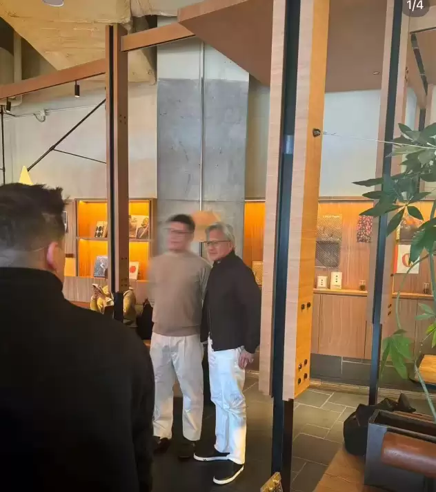 黄仁勋访华三城:上海座谈、北京菜市场互动、深圳出席年会