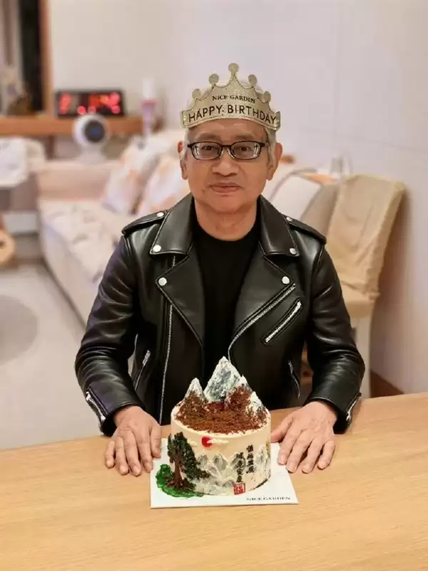 老爸撞脸黄仁勋 韩路：知道我为什么显卡多了吧