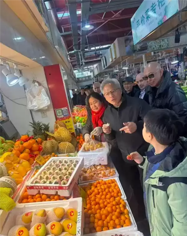 黄仁勋现身上海北京:一路吃、喝、逛、买