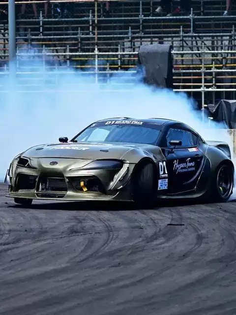 漂移：从日本山道技艺到全球竞技文化的理性与热血对话