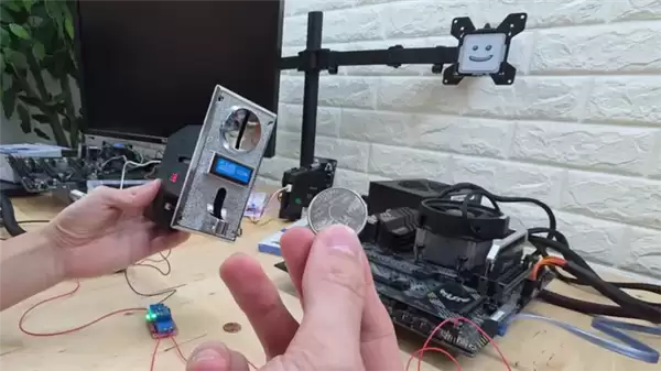 硬件工程师复刻街机投币开机,百美元改装高性能电竞主机