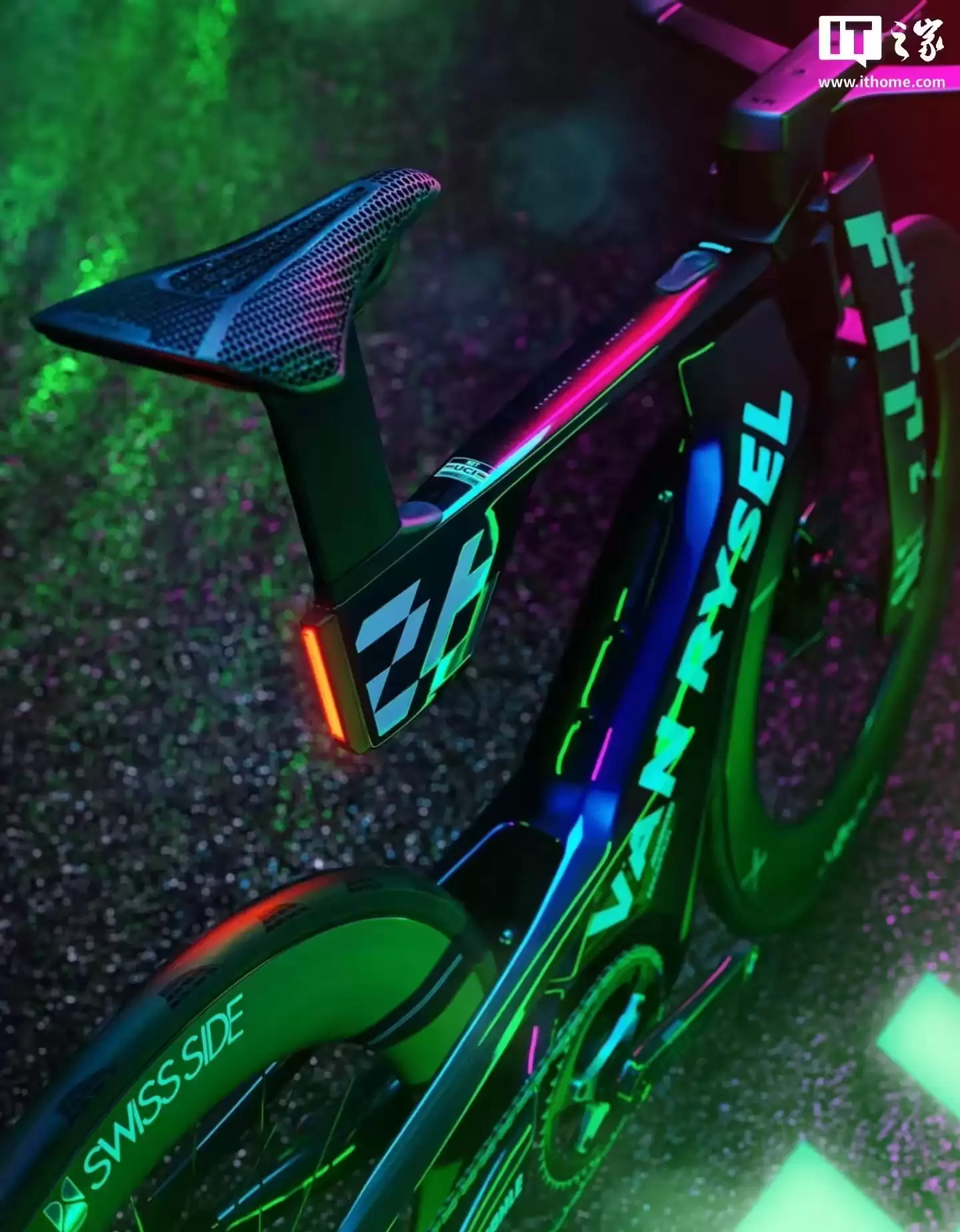 迪卡侬旗下Van Rysel推出FTP²概念电助力自行车:取消传统脚踏板、整车总重15千克