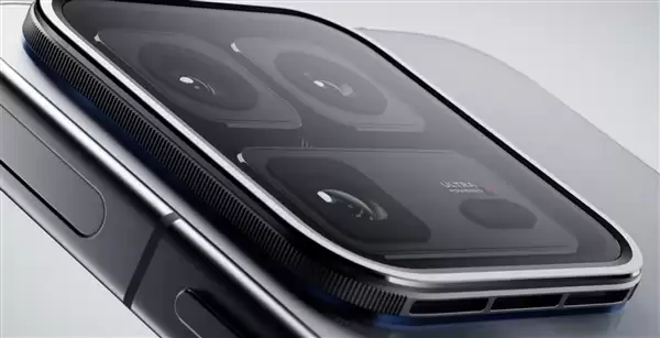 性能最激进的Ultra手机!iQOO 15 Ultra看点汇总