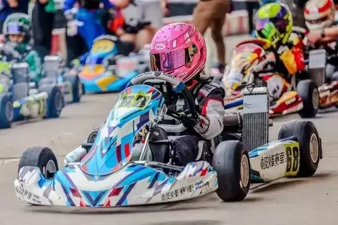 零基础新手卡丁车入门指南：车型选择、装备配置与安全驾驶全解析