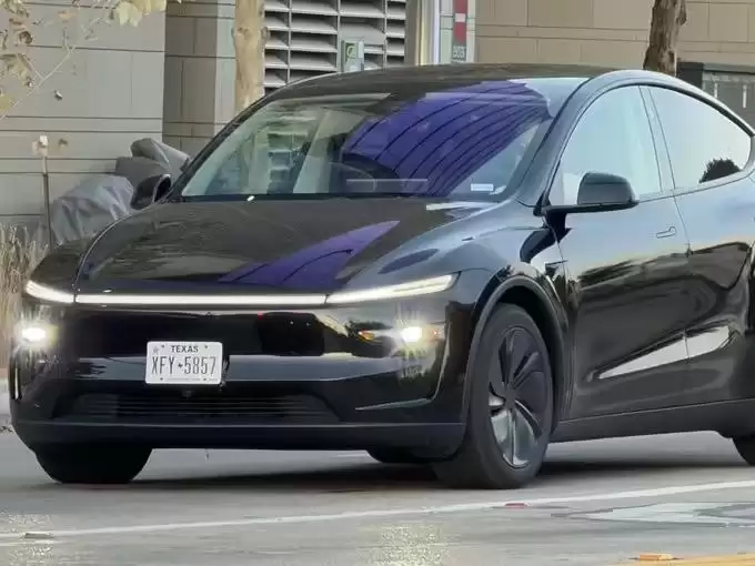 特斯拉在奥斯汀向公众开放无安全员Robotaxi，有人试了38次没叫到