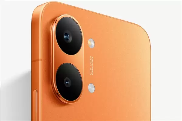 魏思琪晒东北花棉袄照片：米粉建议穿这套上Redmi发布会