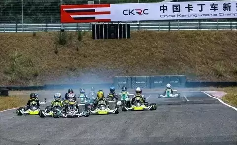 零基础卡丁车入门指南:车型、装备、安全与驾驶要领全解析