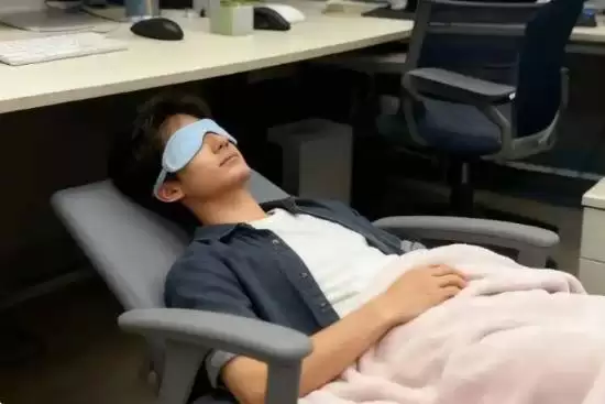 科学午睡30分钟可促大脑深度重启,提升认知并延缓神经衰退