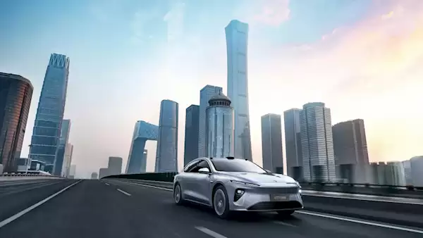 首次增城区领航换电 驾驶更类人！蔚来世界模型NWM即日开启推送