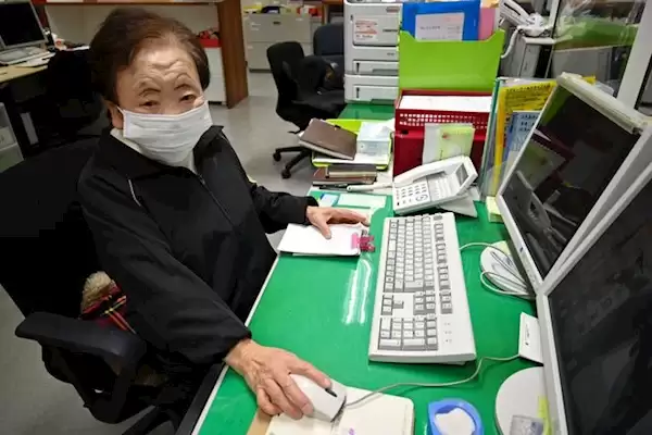 每天工作12个小时!日本一女性在同一家公司上班近70年