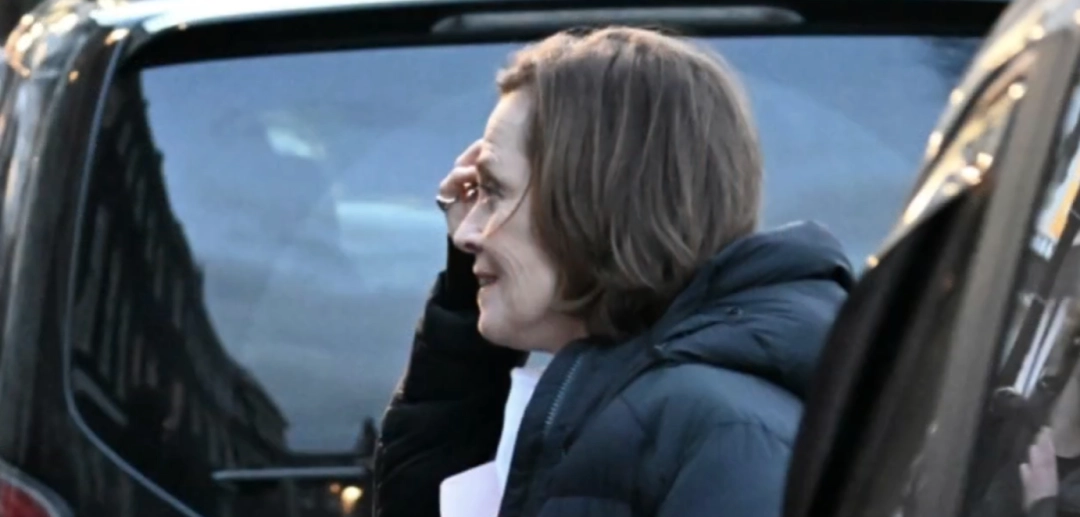 英国开拍《古墓丽影》电视剧拍摄现场曝光！