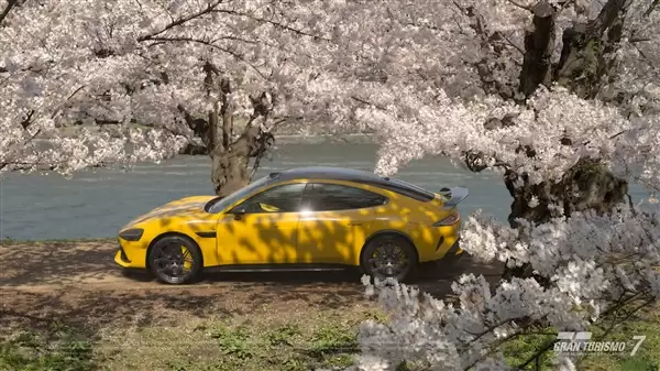 史上第一台中国车!小米SU7 Ultra正式上线《GT赛车7》 官方晒图 质感令人惊叹