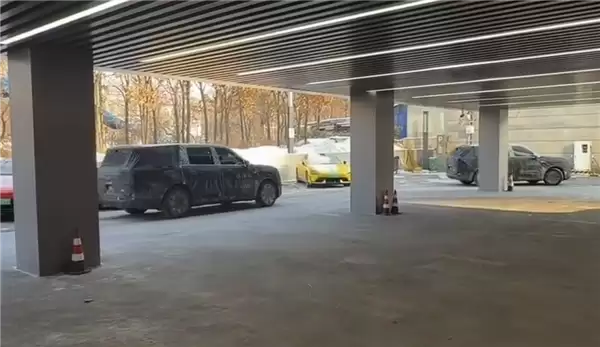 三款全新型车型被拍到 小米2026年要“下饺子”了