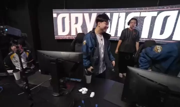 Shadow拿下转会CFO后的首胜,也是他在LCP赛区的首胜 Shadow拿下转会CFO后的首胜,也是他在LCP赛区的首胜