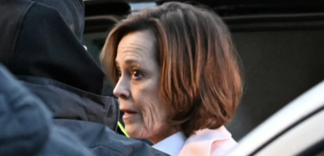 英国开拍《古墓丽影》电视剧拍摄现场曝光！