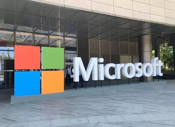 微软市值蒸发3570亿美元 创2020年以来最大跌幅