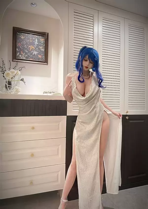 美女Coser被绅士画家肯定:让人心动了