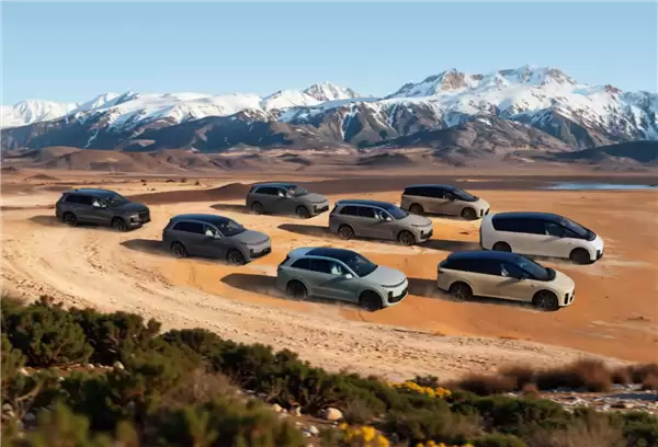 理想汽车启动AI战略升级:重构研发架构,聚焦基座模型与人形机器人