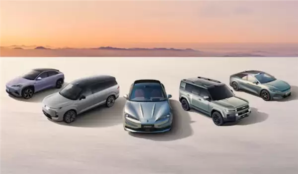 车企承压！中国新能源汽车遇三重冲击：单车成本飙升7000元